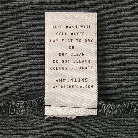 DAYDREAMER Scorpion Love Stings Retro Graphic Shrunken Tee Size Small - Picture 9 of 9